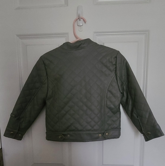 YMI Girls Size 3T Gray Quilted Faux Leather Moto Jacket - Picture 2 of 3